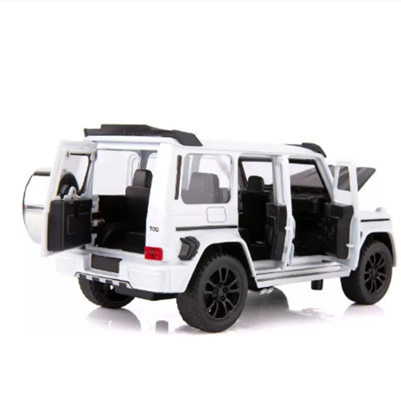 High Simulation 1:32 New G700 G65 SUV Diecast Metal Toy Car Model Vehicle Sound Light Pull Back Car Kids Toys Gifts Collection