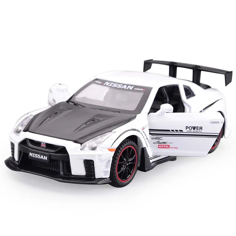 Free Shipping New 1:32 NISSAN GTR GT-R R35 Alloy Car Model Diecasts & Toy Vehicles Toy Cars Kid Toys For Children Gifts Boy Toy