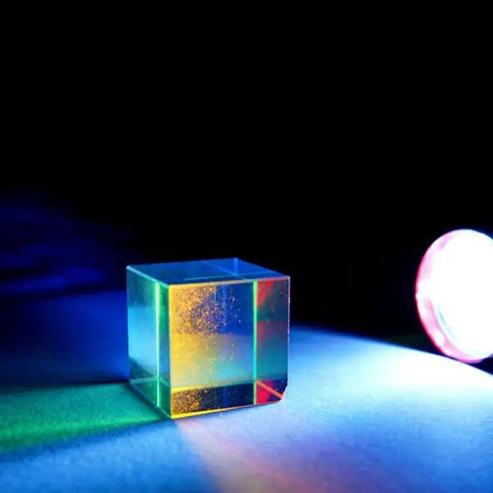 Dichroic Glass Optical Color X-Cube Four Side Polished Experiment For Teaching 12.7*12.7*12.7m Cube Rainbow Glass Prism Las B3N4