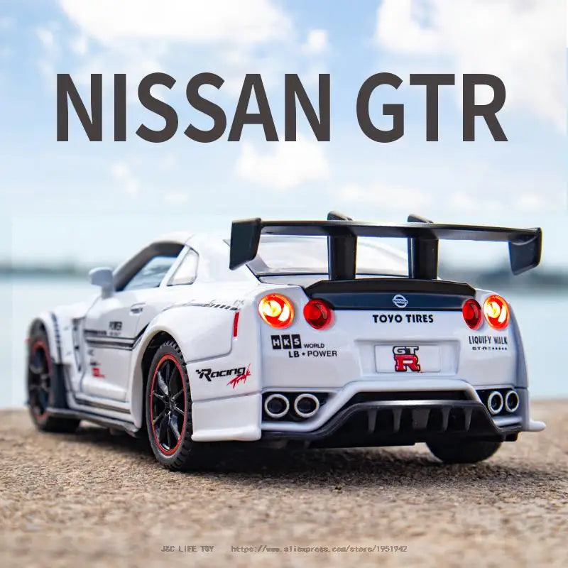 1:32 NISSAN GTR R35 Sports Car Alloy Car Model Diecasts & Toy Vehicles Toy Cars Simulation Kid Toys For Children Gifts Boy Toy