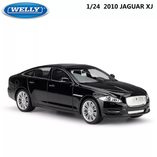 WELLY Model Car 1:24 Diecast Car Toys Classic 2010 JAGUAR XJ High Simulator Car Alloy Metal Toy Car For Children Gift Collection