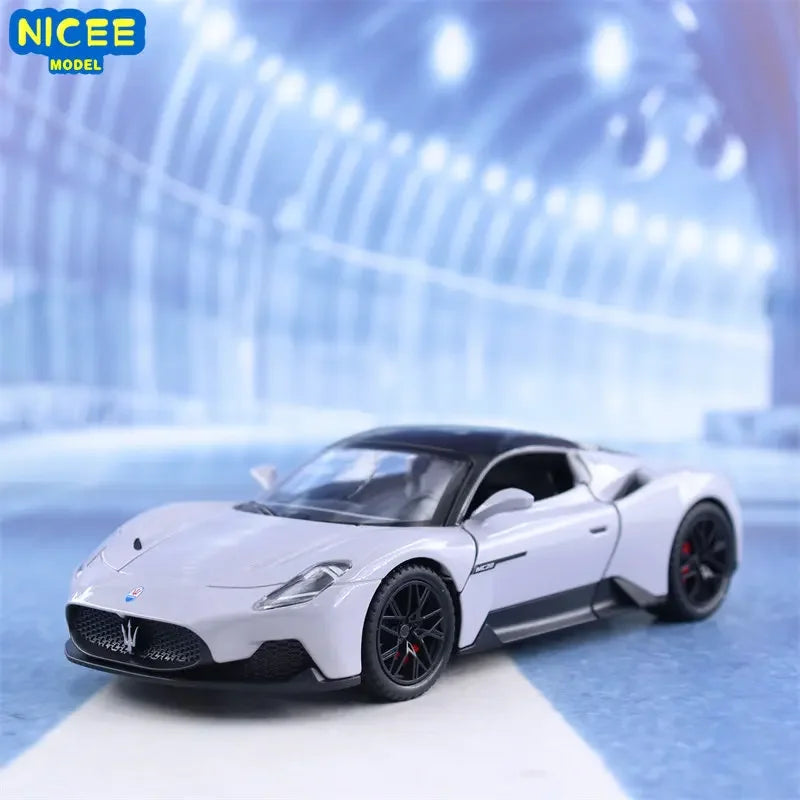 1:24 Maserati MC20 sports car High Simulation Diecast Car Metal Alloy Model Car Children's toys collection gifts A577