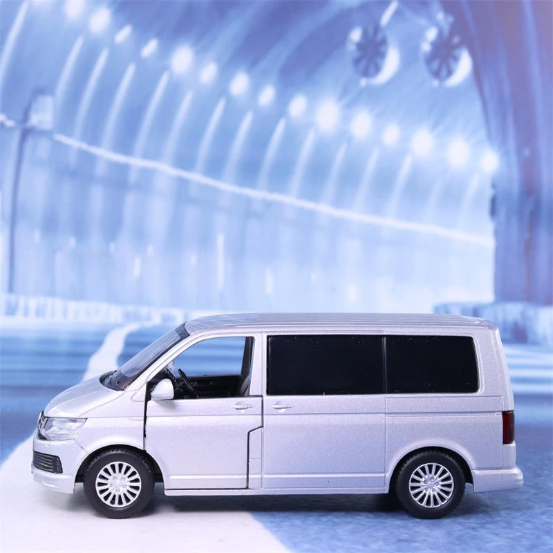 1:36 Volkswagen Multivan T6 MPV Alloy Car Model Children Toy Car Die-Casting Metal Toy Car Simulation Collection Gift F427