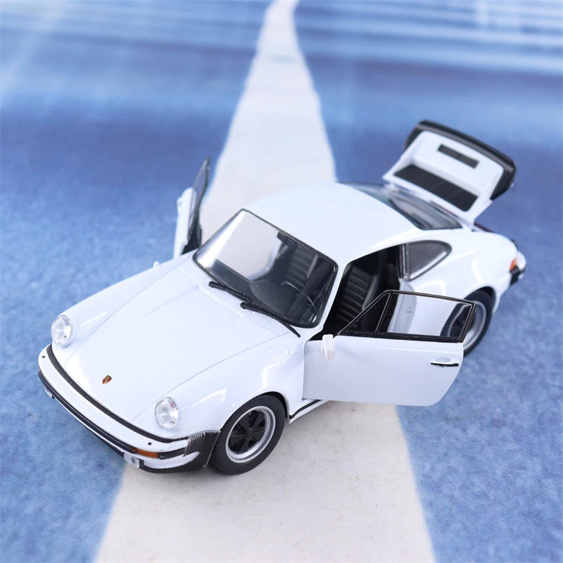 WELLY 1:24 1974 Porsche 911 Turbo 3.0 Sports Car Red Simulation Alloy Car Model Craft Decoration Collection Toys Tools Gift B57