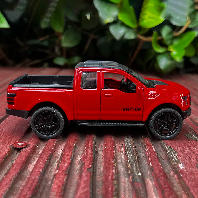 Scale 1/36 Off-Road Vehicle Pickup Metal Diecast Alloy Toy Car Model pull back Trucks For Boys Children Kids Hobbies Collection