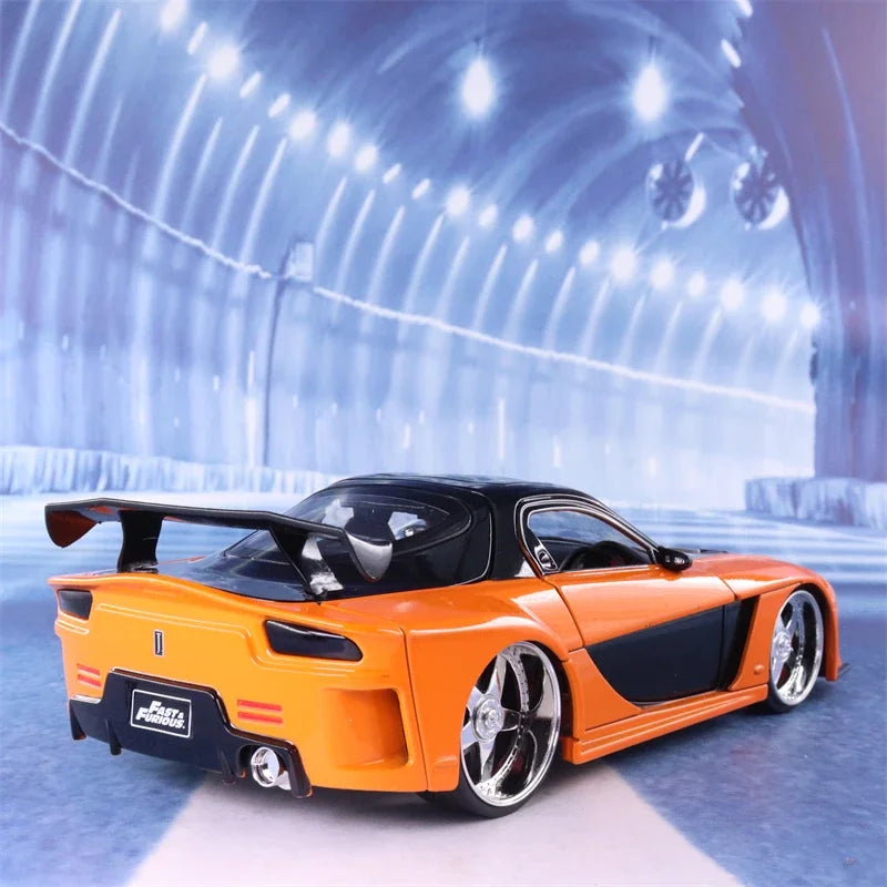 1:24 Fast And Furious HAN’s Mazda RX-7 High Simulation Diecast Car Metal Alloy Model Car Children's toys collection gifts J213